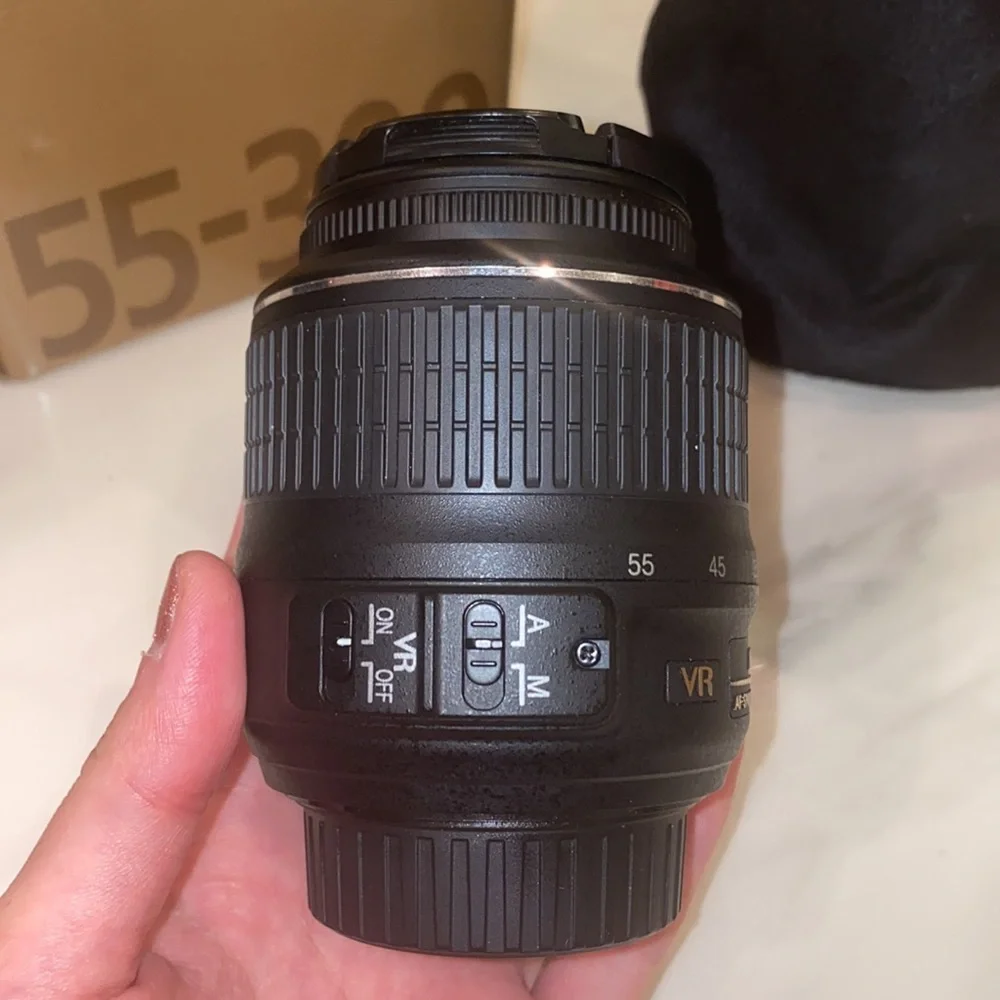 Nikon Nikkor AF-S DX NIKKOR 18-55mm f/4.5-5.6G ED VR Compact Telephoto Lens